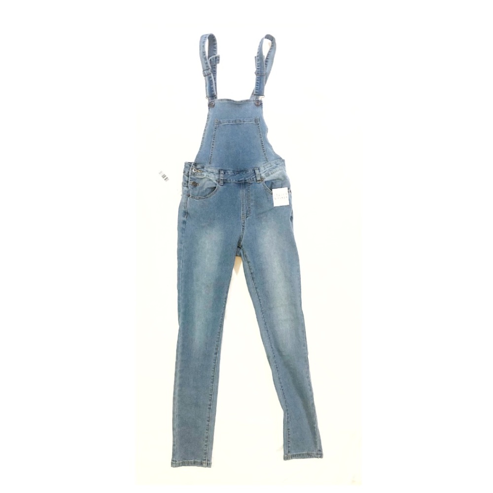 🎉 NWT Skinny Overalls